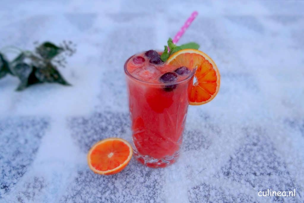 Cranberry bloedsinaasappel mocktail