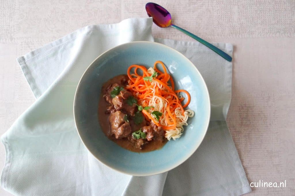 Rundvlees curry in kokosmelk