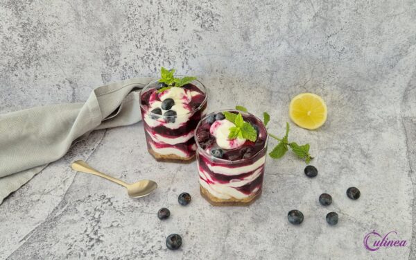 Citroen tiramisu met blauwe bessen