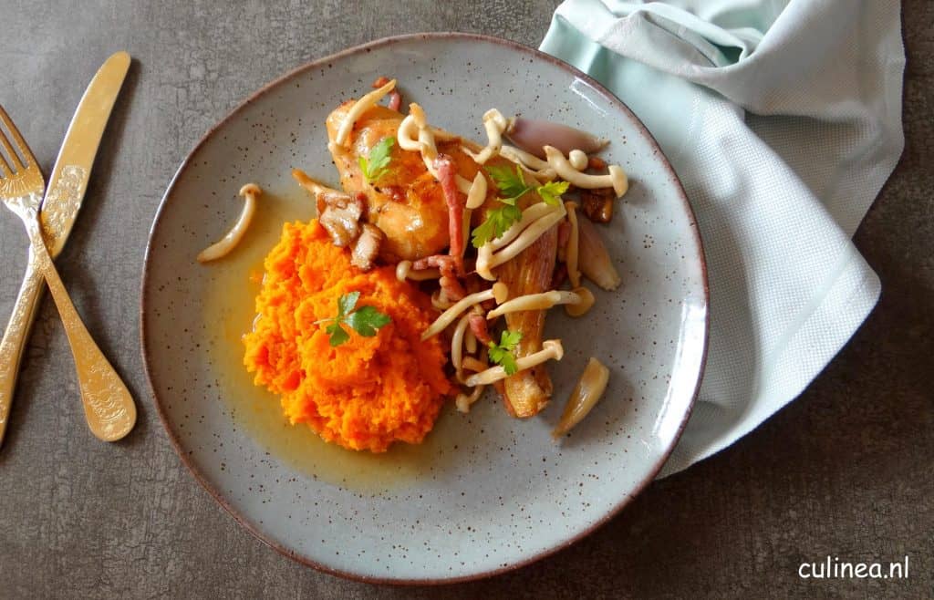 Kippenbout in witte wijn met wortelpuree