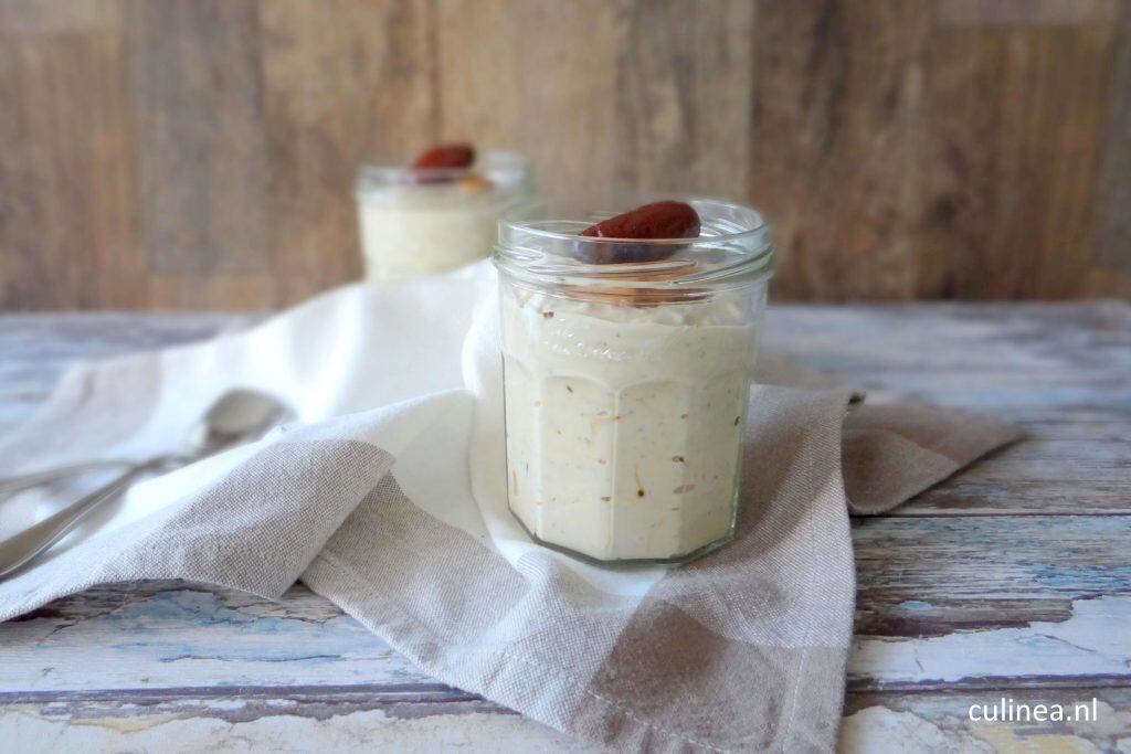 Koffie chiapudding met pindakaas