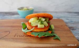 Geitenkaasburger met pestomayonaise