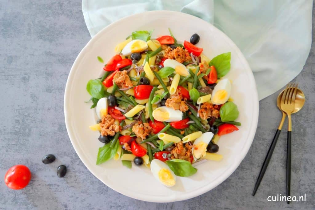 Niçoise pastasalade met tonijn