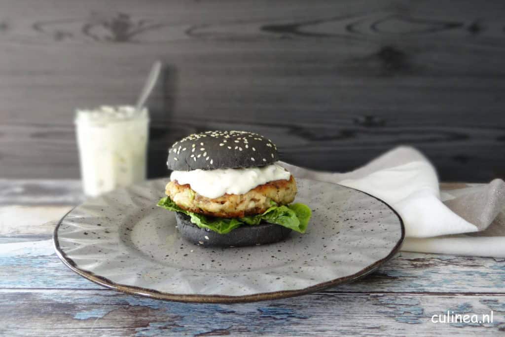 Makreelburger met remoulade saus