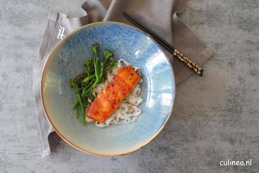 Teriyaki zalm met roergebakken bimi