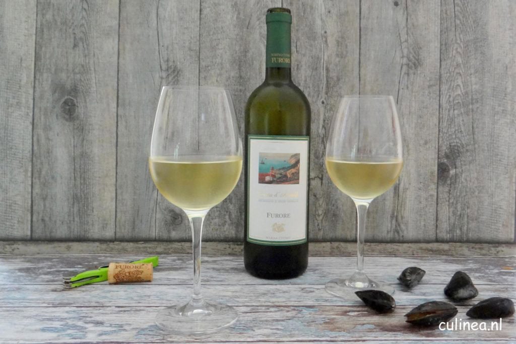 Een heerlijke wijn bij mosselen