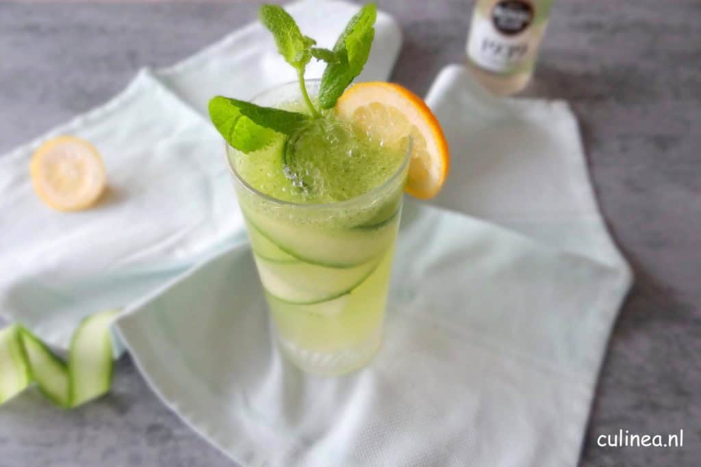 Komkommer citroen mocktail