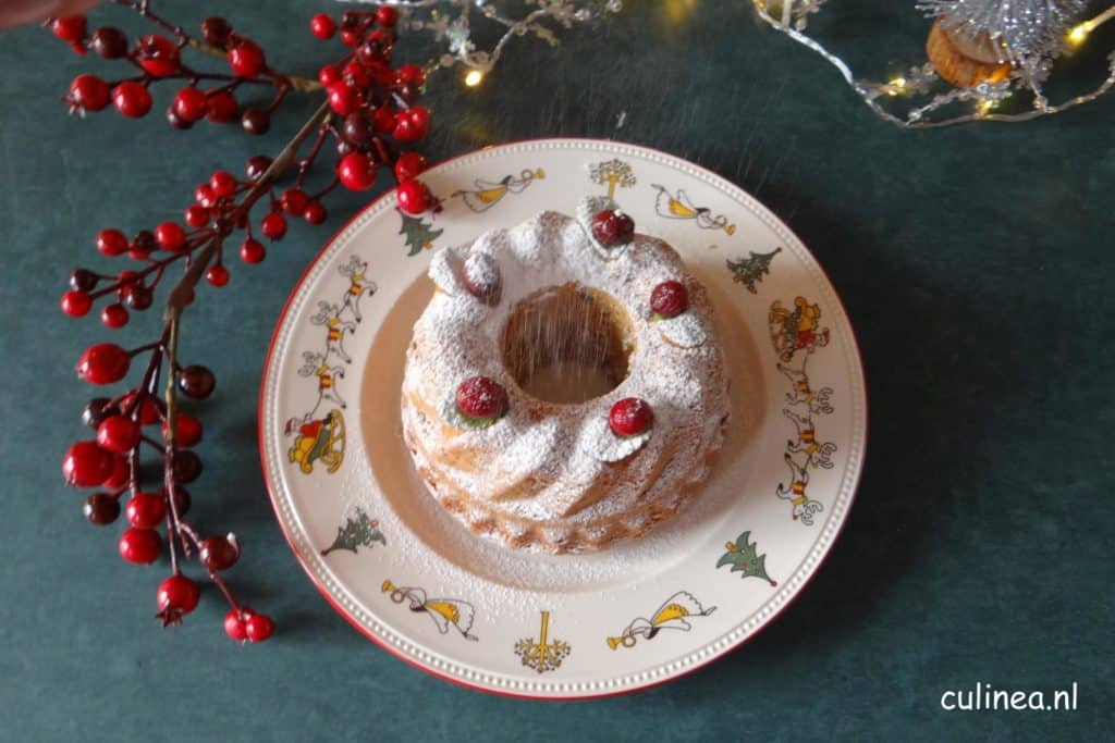 Tulband met cranberries, chocola en hazelnoten