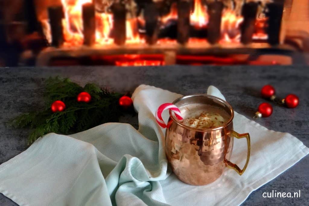 Warme mokka met advocaatslagroom