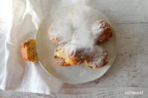 Luchtige kwarkbollen met dadels en walnoten