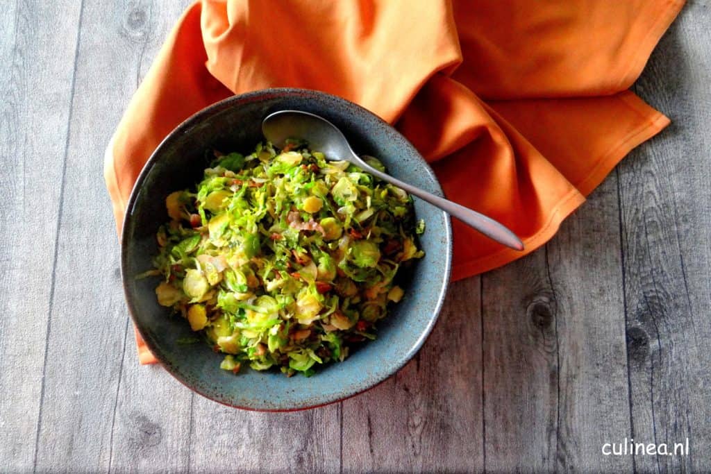 Gebakken spruitjes met spek en salie