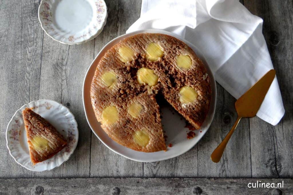 Karamel appel en walnotencake