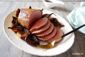 Rosbief uit de oven met balsamico uien