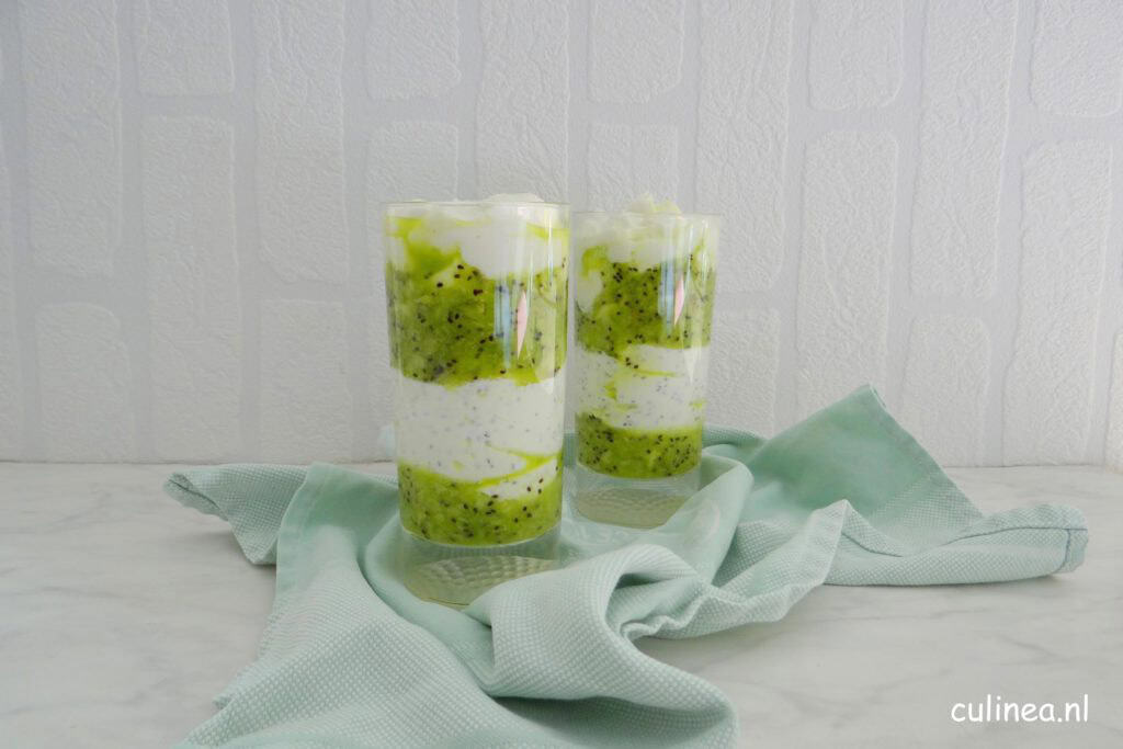 Chiapudding met kiwi