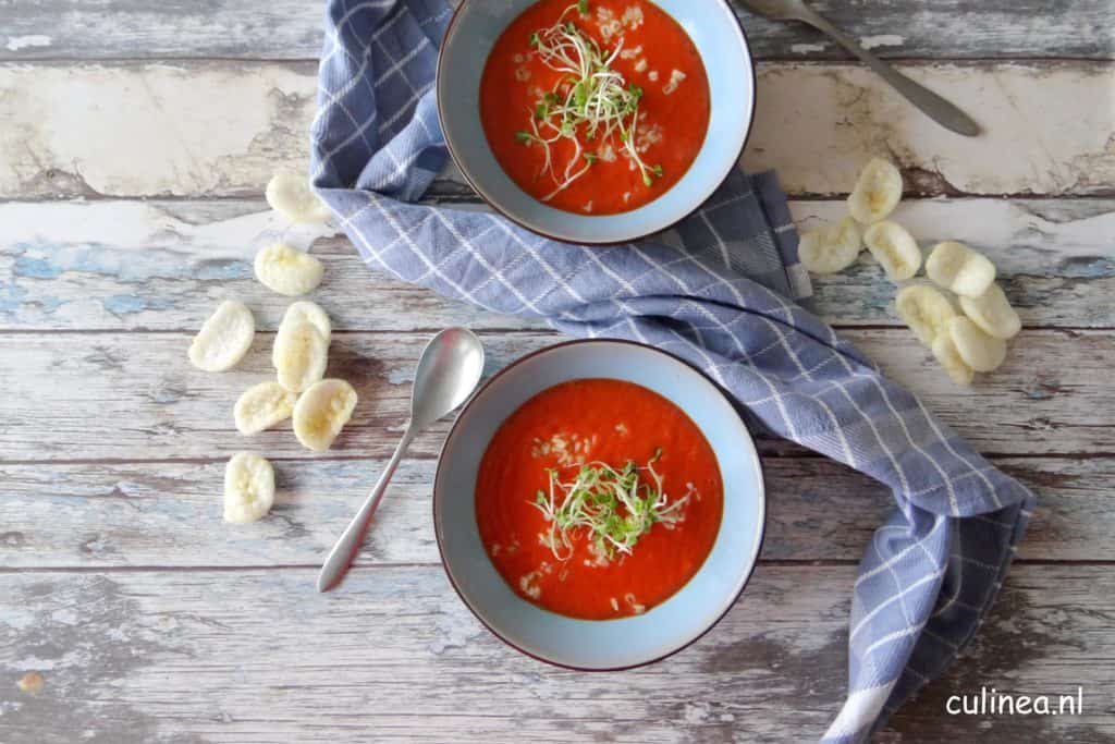 Vegetarische Chinese tomatensoep