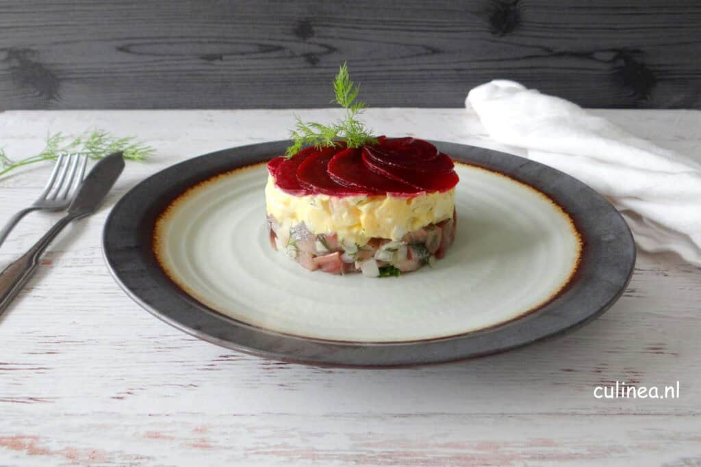 Haringtartaar met biet en ei