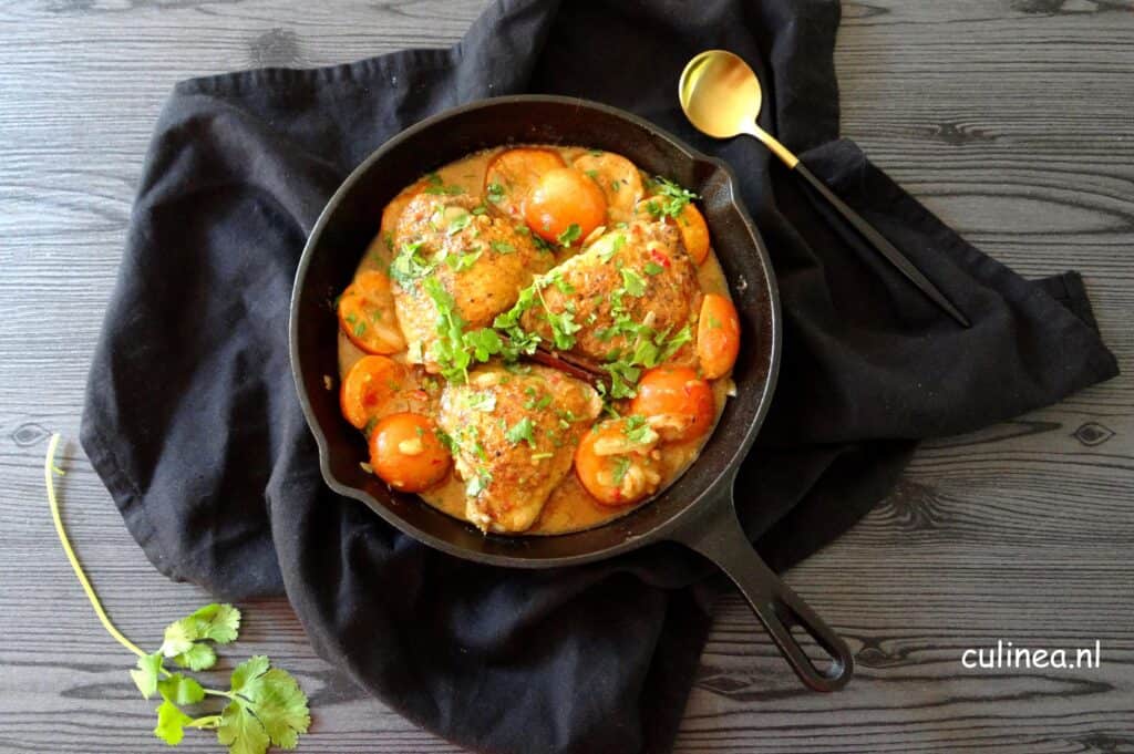 Kashmiri kip met abrikozen