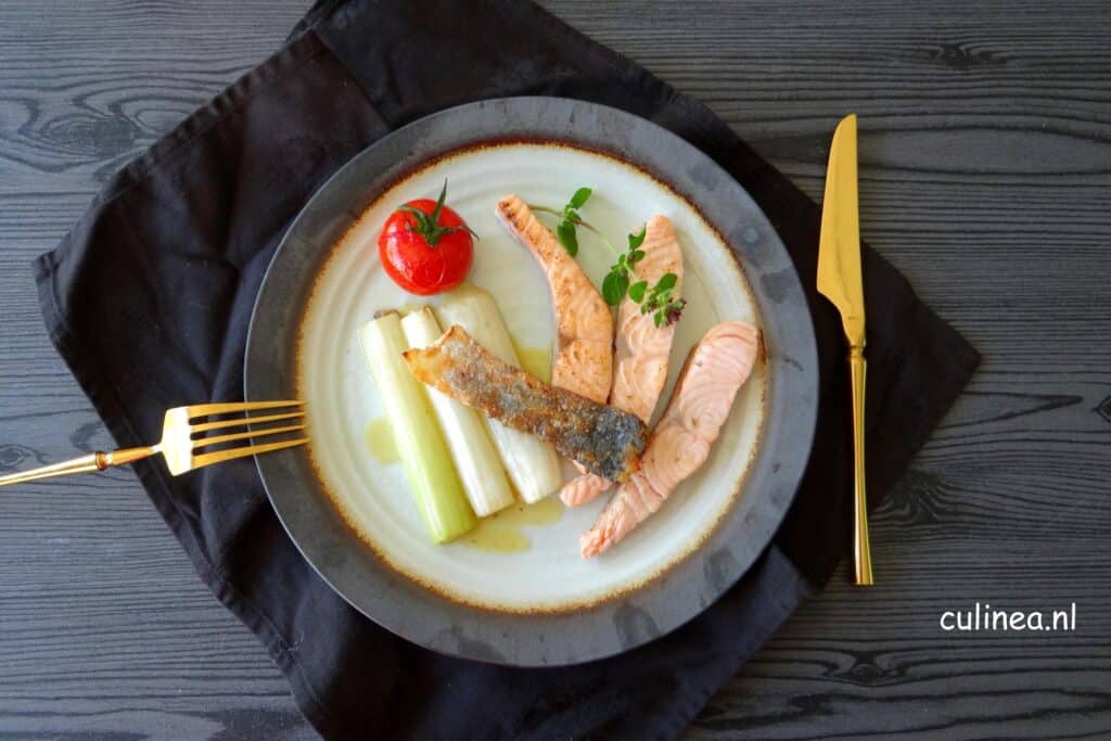 Gestoofde prei met tomaten