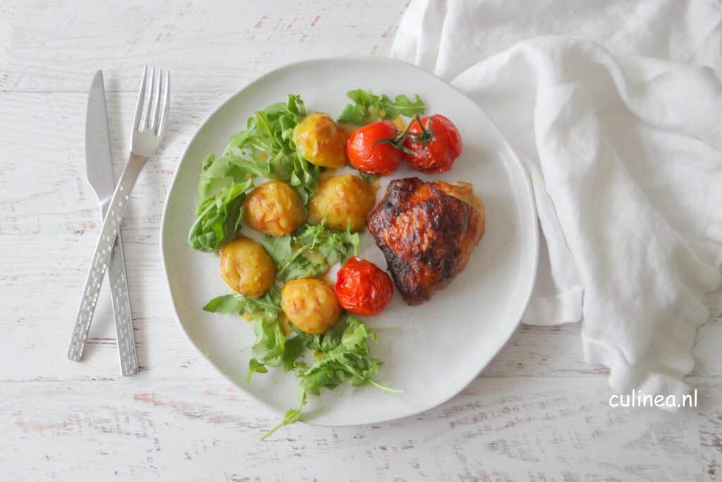 Mosterd kip en aardappelen uit de oven