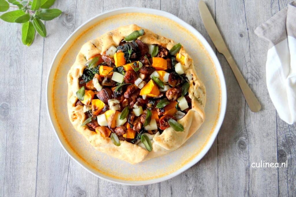 Galette met pompoen en paddenstoelen