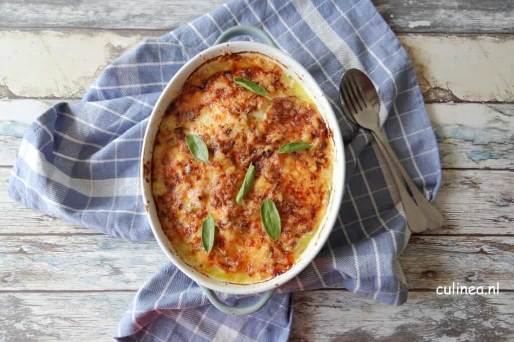 Gratin van koolrabi met blauwe kaas