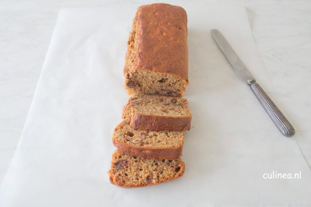 Koffie bananenbrood met dadels