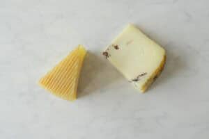 Hoe stel je een goede kaasplank samen?