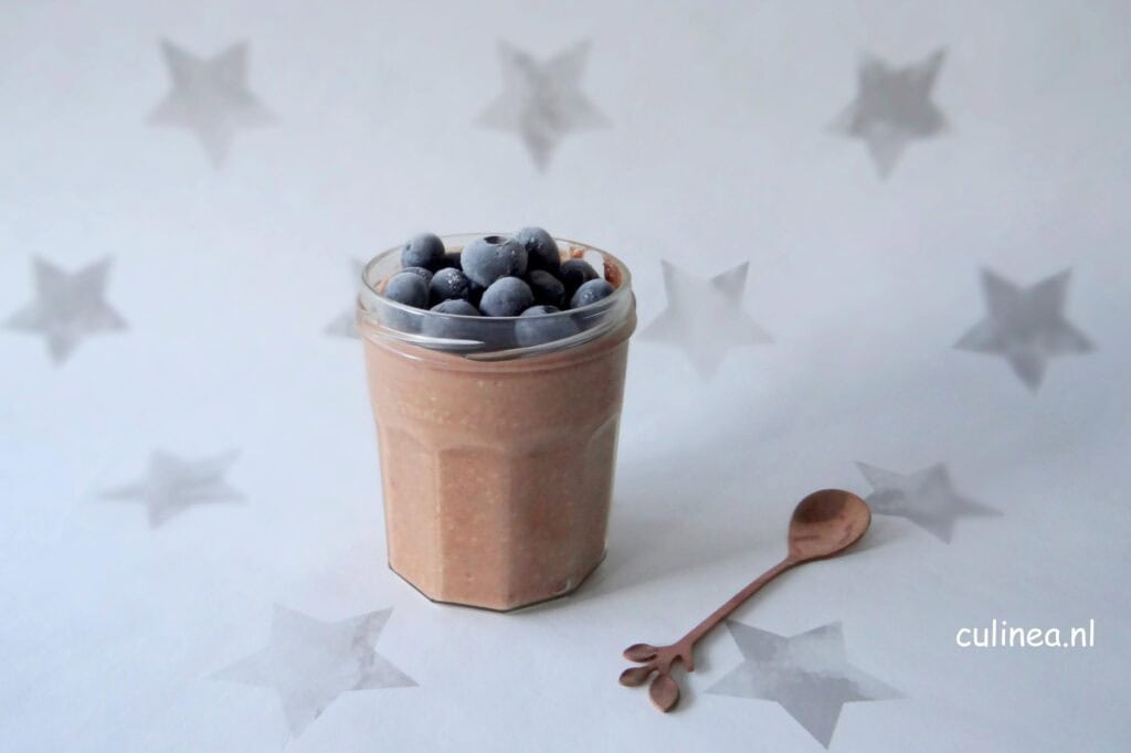 Overnight oats met cacao en pindakaas