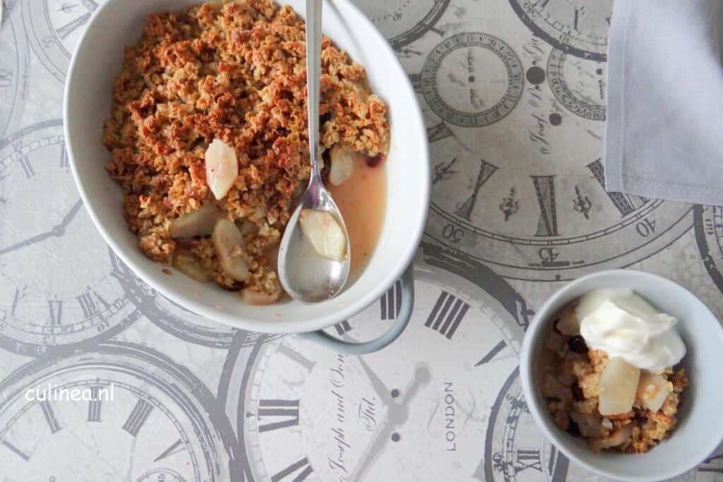 Peren flapjack crumble