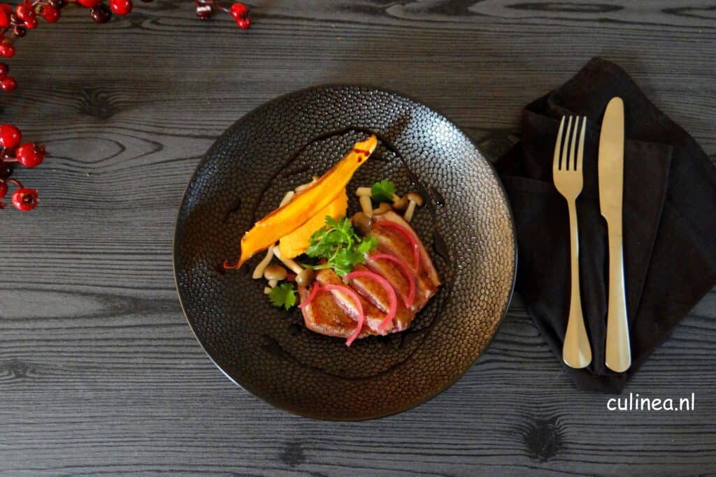 Aziatische eendenborst met zoete aardappel