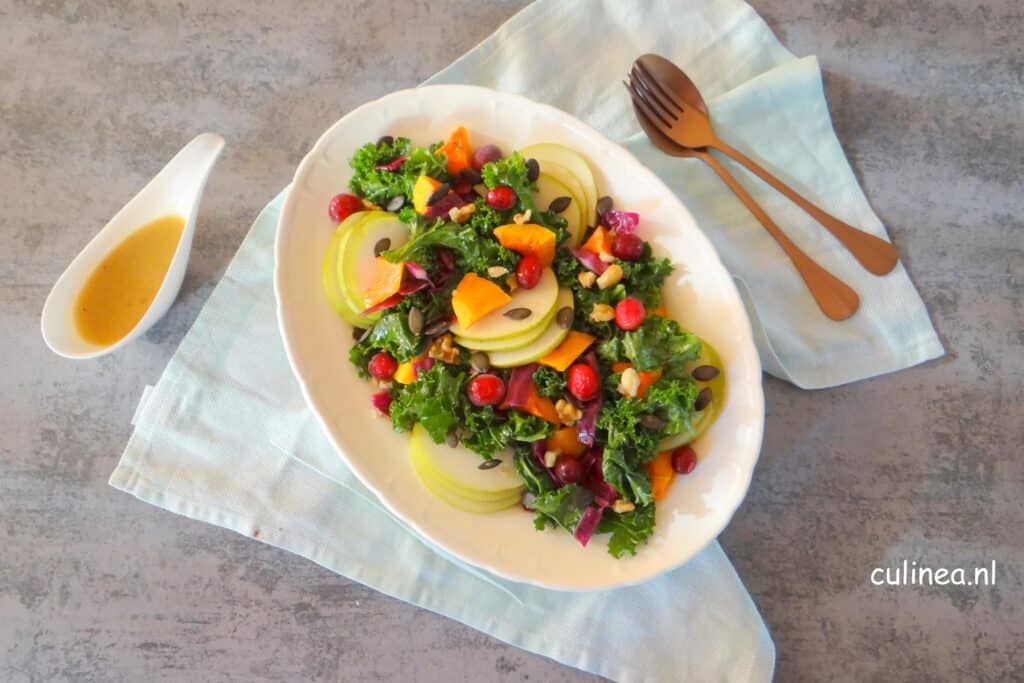 Salade met boerenkool en pompoen
