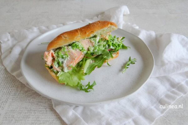 ciabatta met zalmsalade