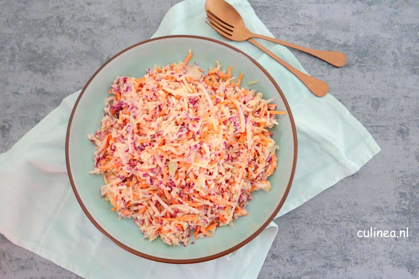 koolsalade met rammenas en appel