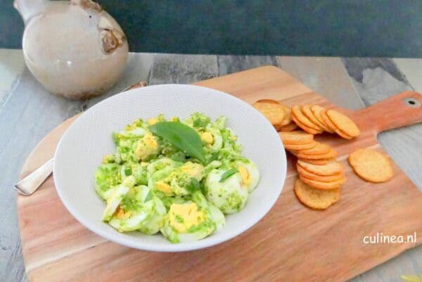 Eiersalade met daslookmayonaise