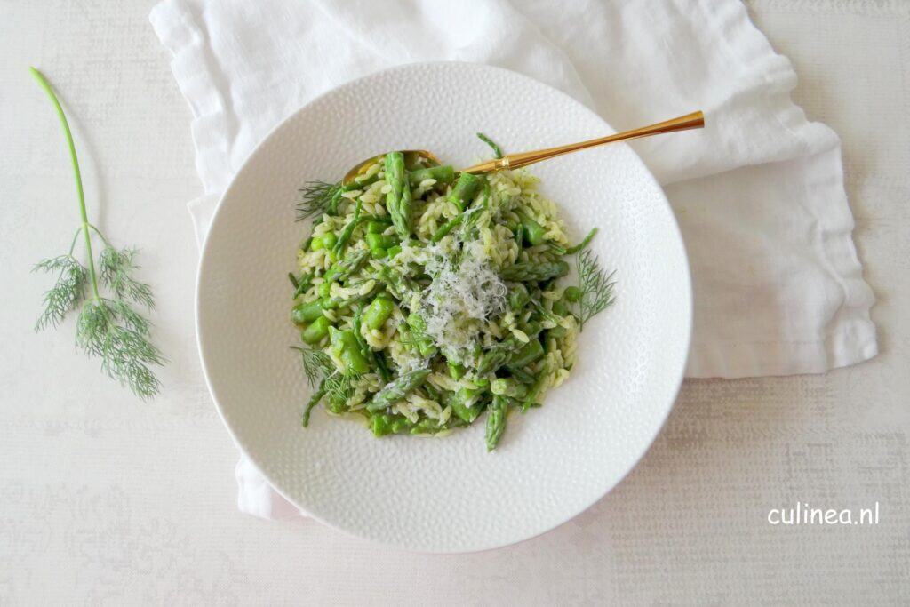 Orzotto met asperges en dillepesto