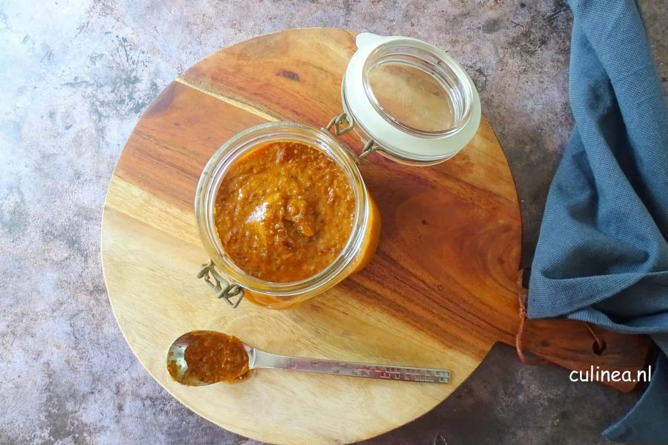 zelfgemaakte mosterd barbecuesaus