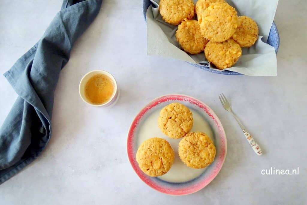 Appelcompote muffins met kaneel