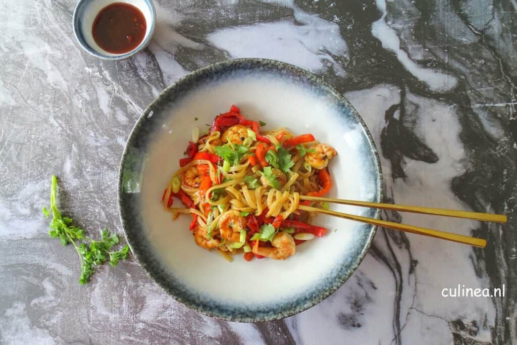 Kung Pao noedels met garnalen