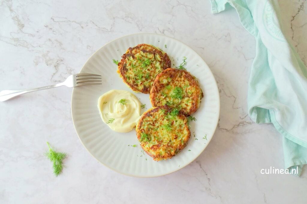 Courgetteburgers met citroenmayonaise