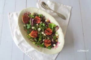 Beluga linzen met gele biet en paddenstoelen