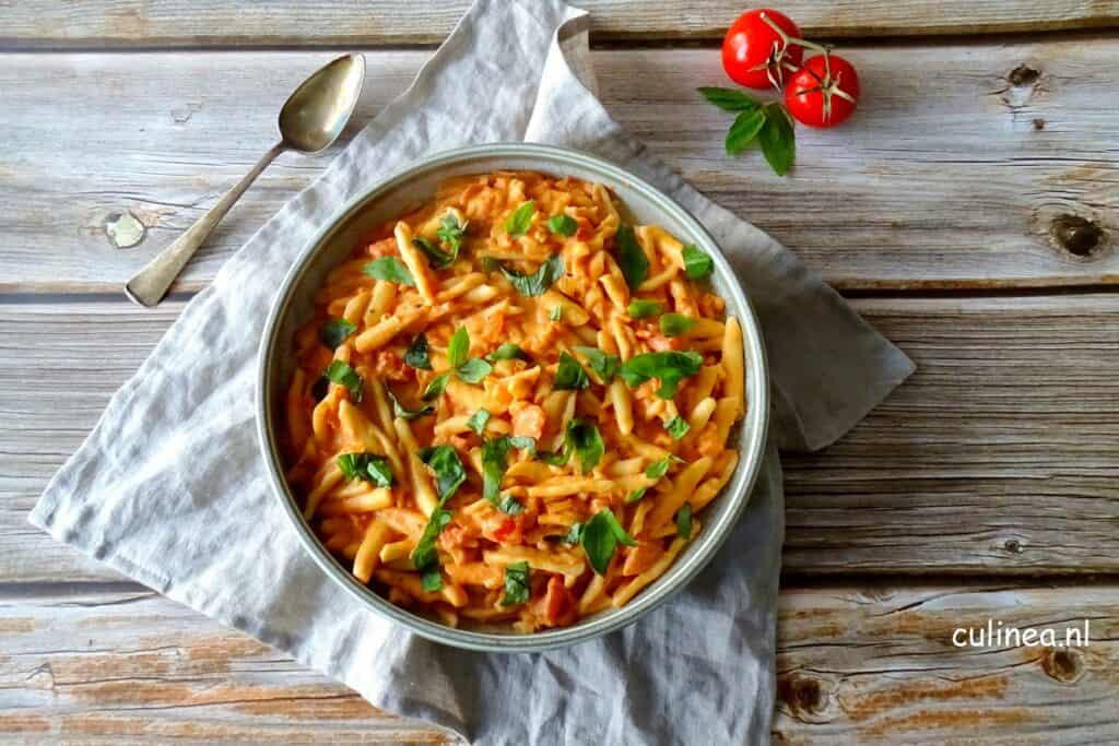 Pasta met romige tomatensaus