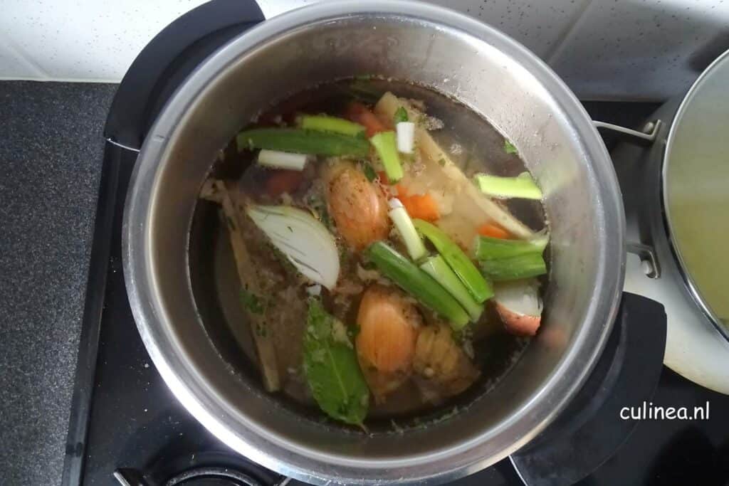 zelfgemaakte Bottenbouillon