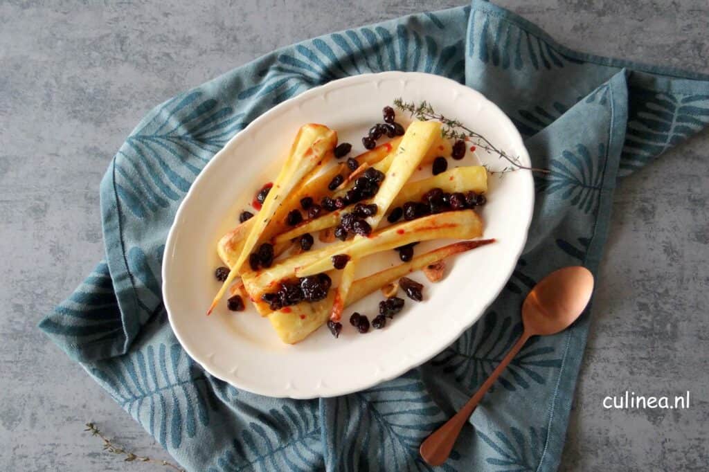 Geroosterde pastinaak met cranberries