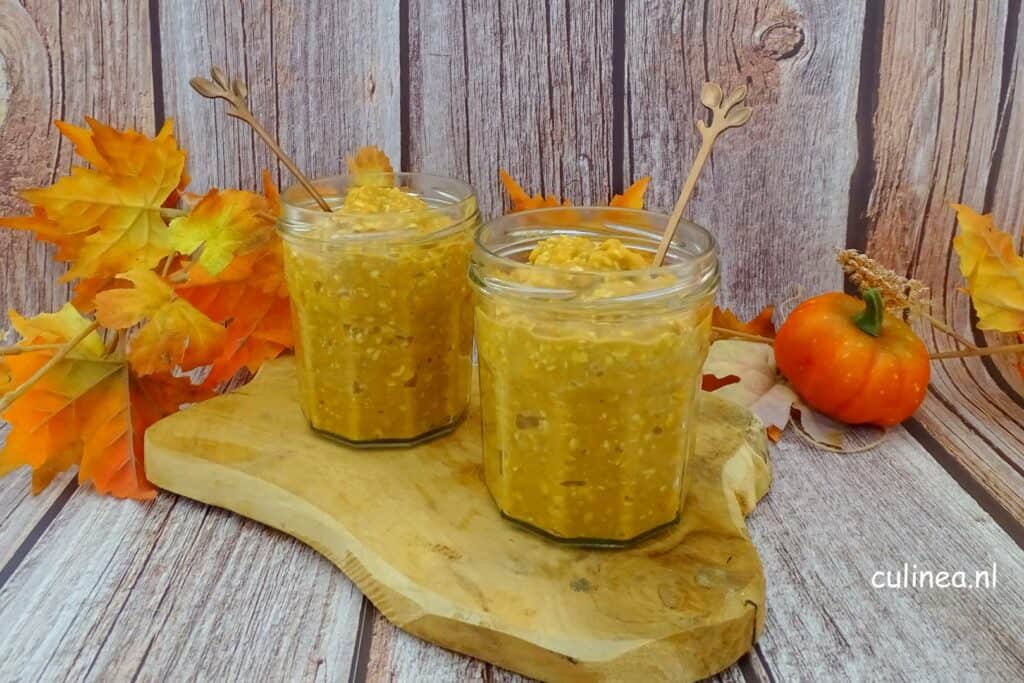 Pumpkin spice latte overnight oats