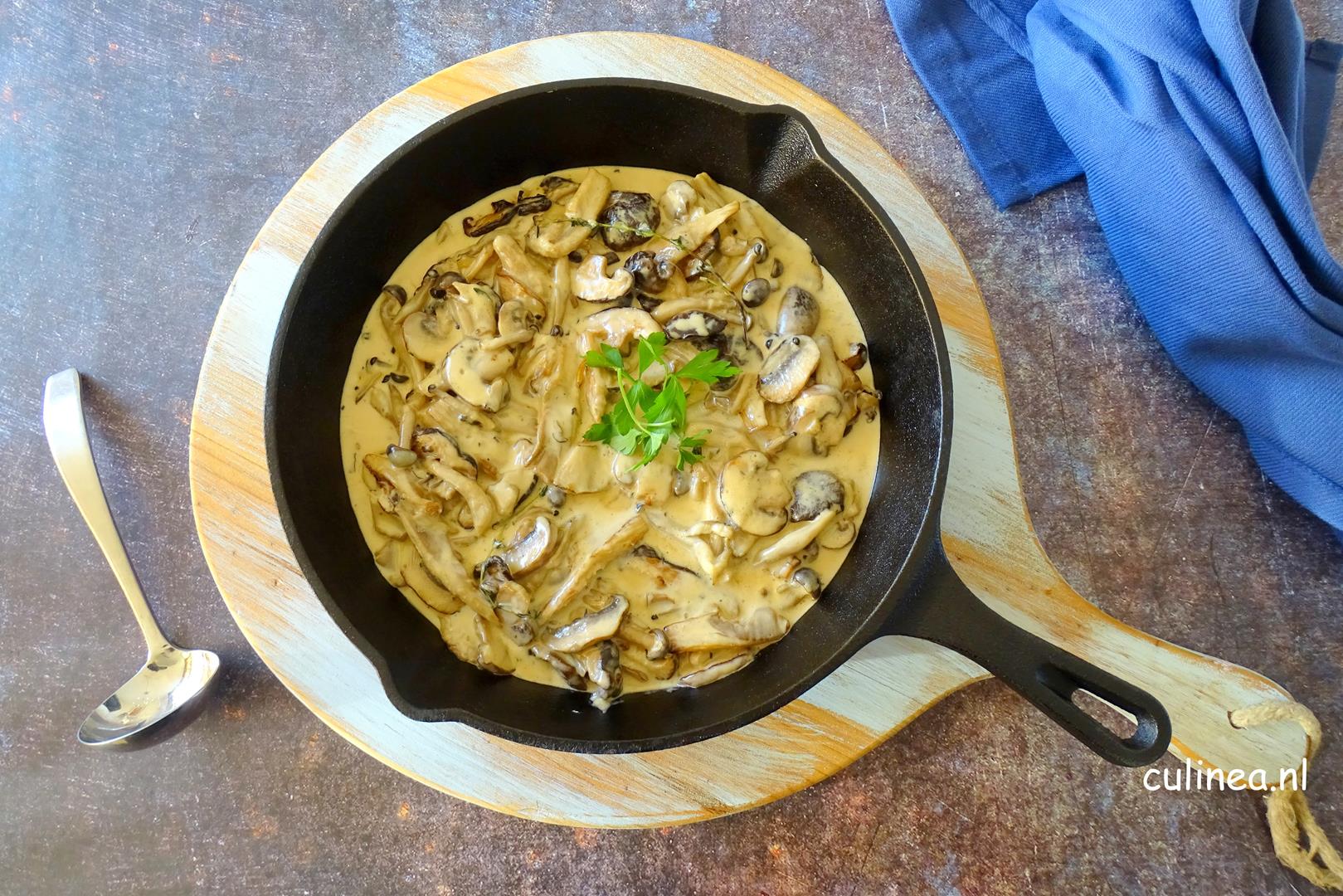 Paddenstoelen Roomsaus