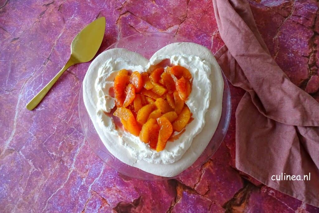 Pavlova met bloedsinaasappels