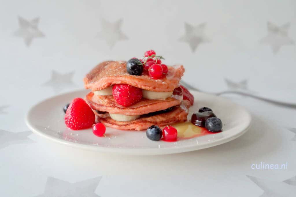 Roze havermoutpannenkoekjes