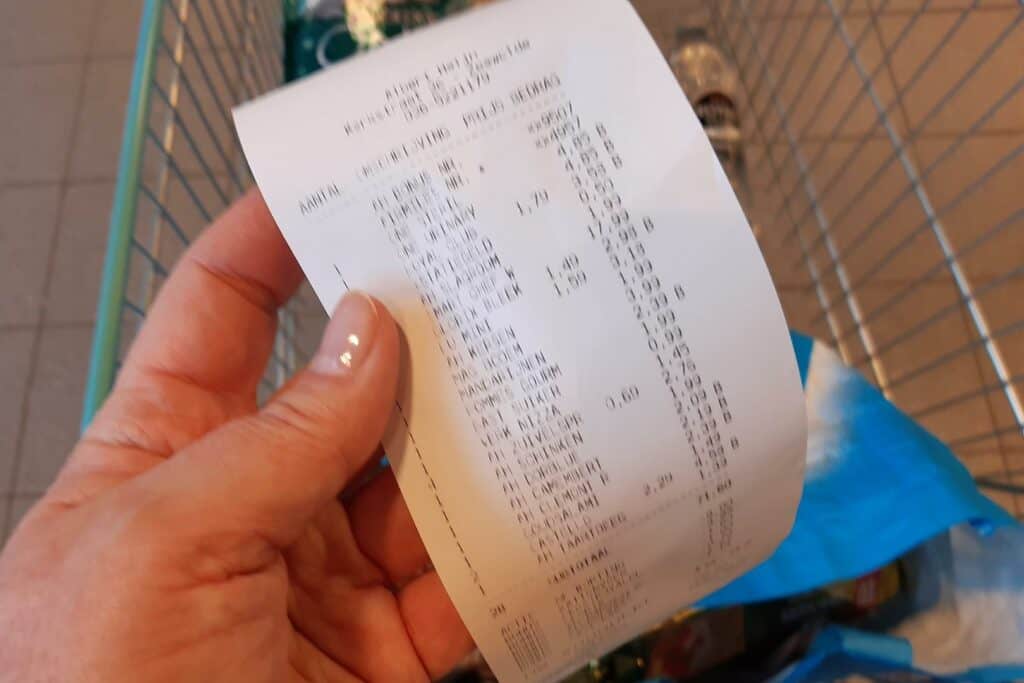 Hoe kan je op de boodschappen besparen