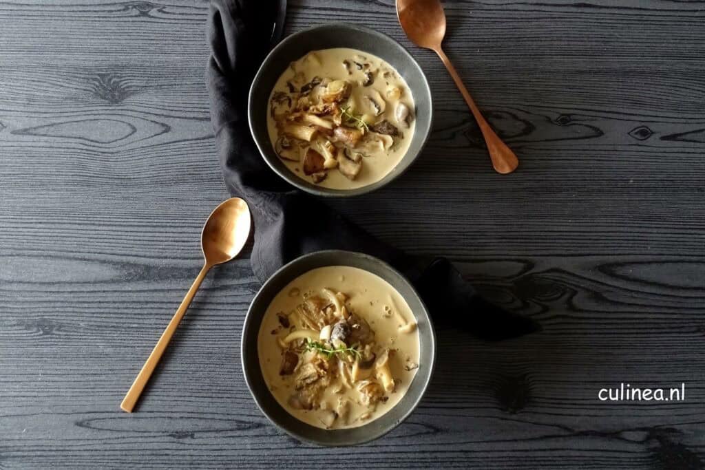 Romige paddenstoelensoep met Marsala