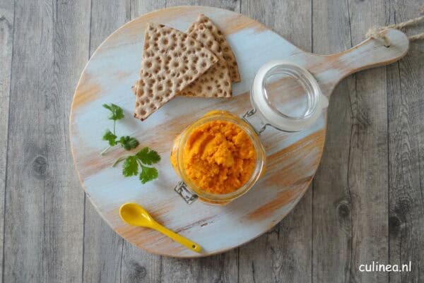 Dips en kruidenboters voor de barbecue